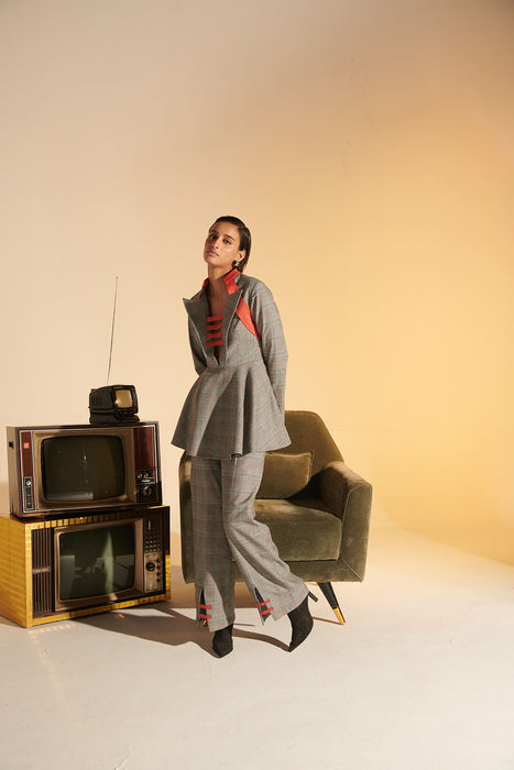 Palmira Peplum Jacket | Roze2.11