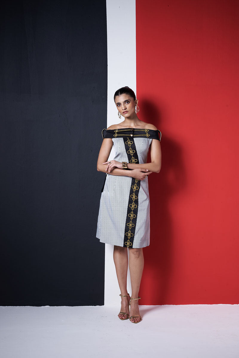 Individuation General Dress